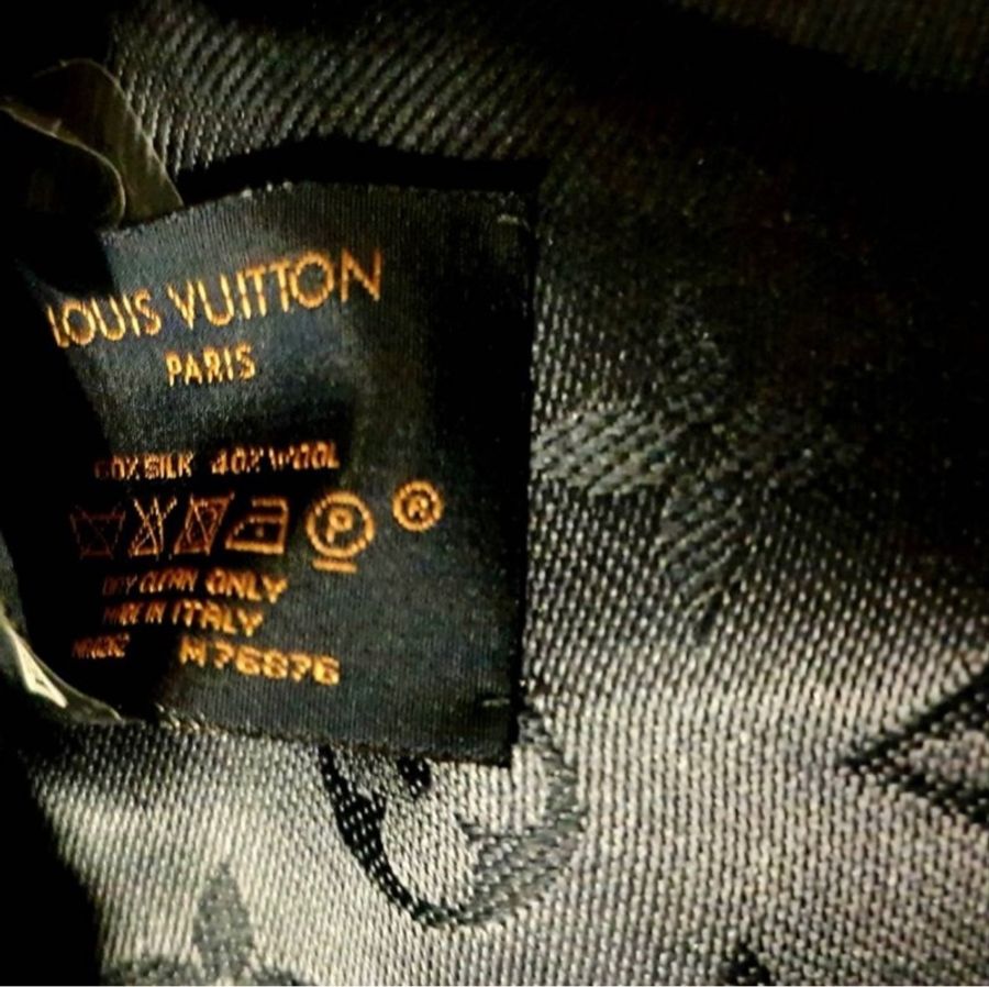LV 絲質圍巾深藍色(牛仔色) Chale-4