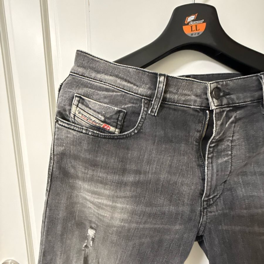 DIESEL牛仔褲(D-STRUKT JOGG)SLIM-1