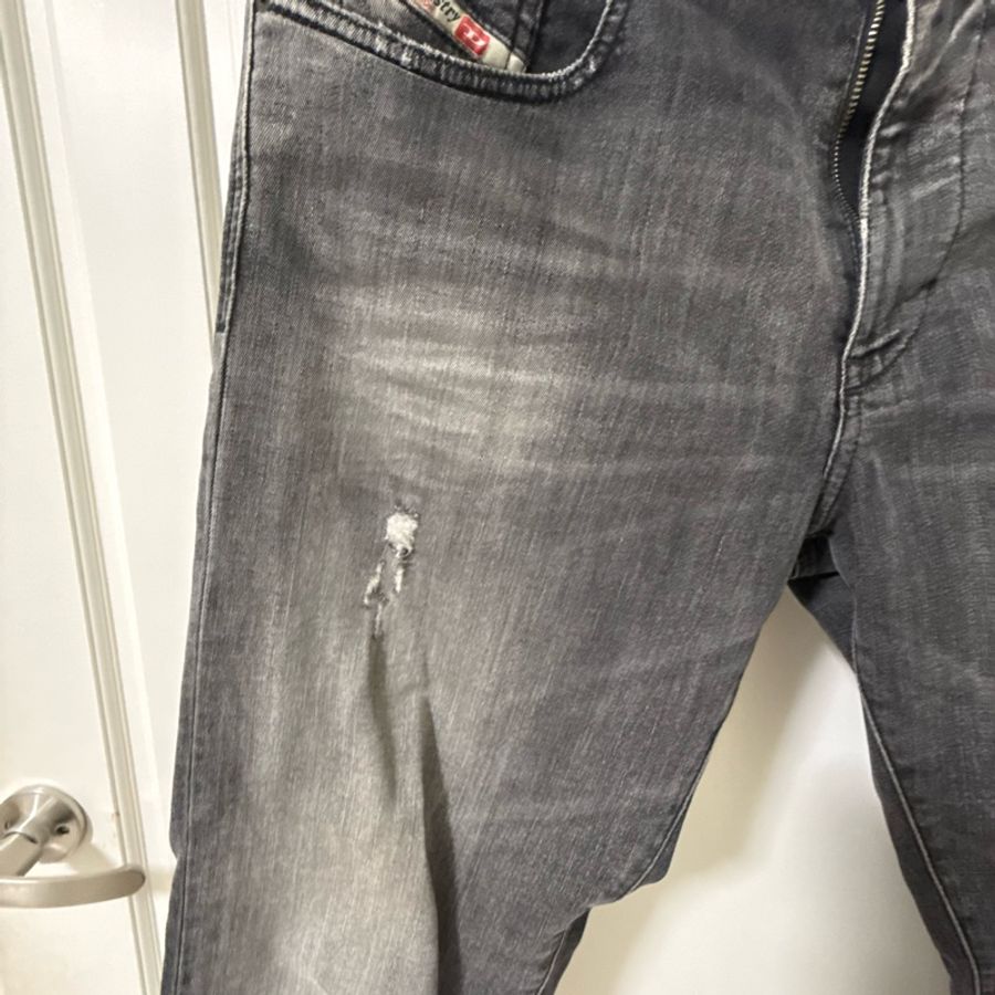 DIESEL牛仔褲(D-STRUKT JOGG)SLIM-2
