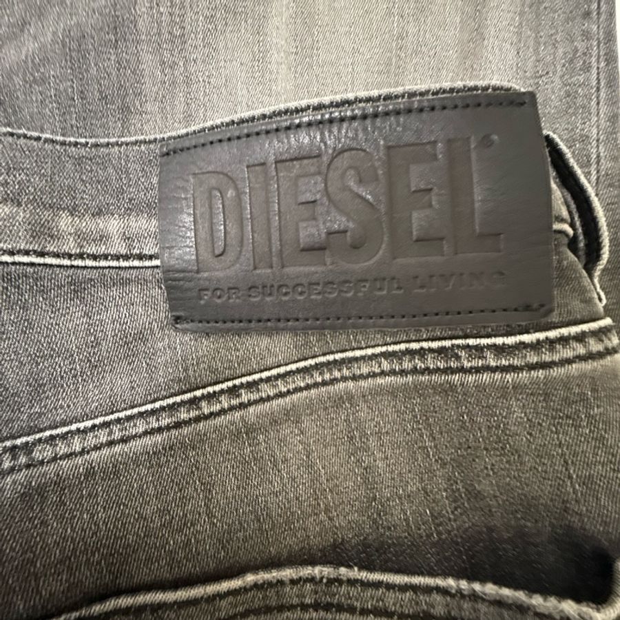 DIESEL牛仔褲(D-STRUKT JOGG)SLIM-10