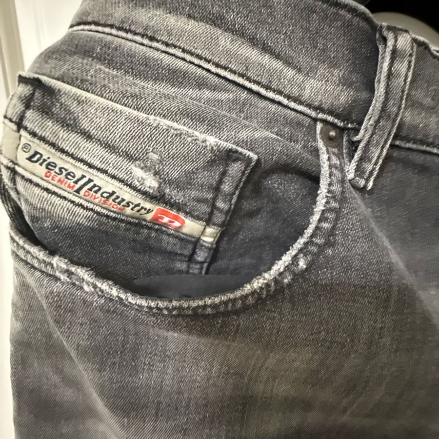 DIESEL牛仔褲(D-STRUKT JOGG)SLIM-15