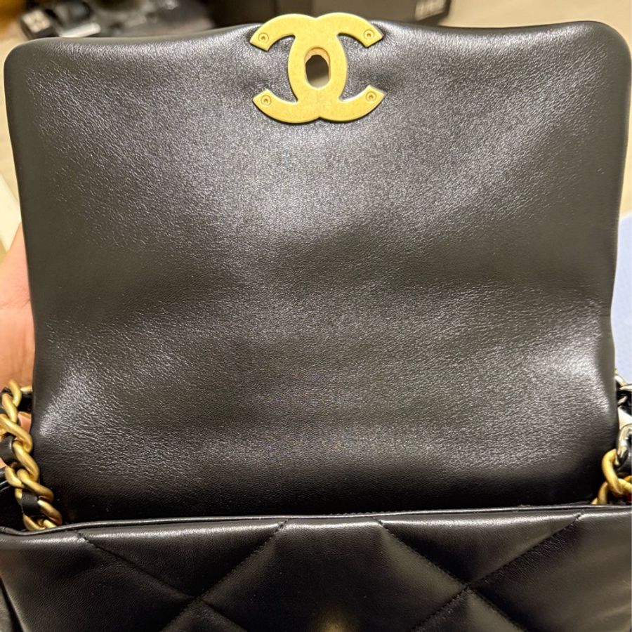 CHANEL 19 Bag 黑金羊皮 小號 26cm-4
