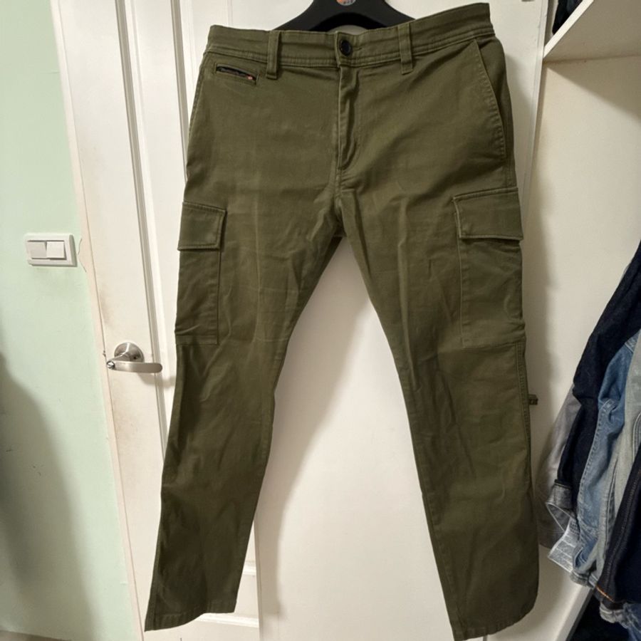 DIESEL軍綠工裝褲-0