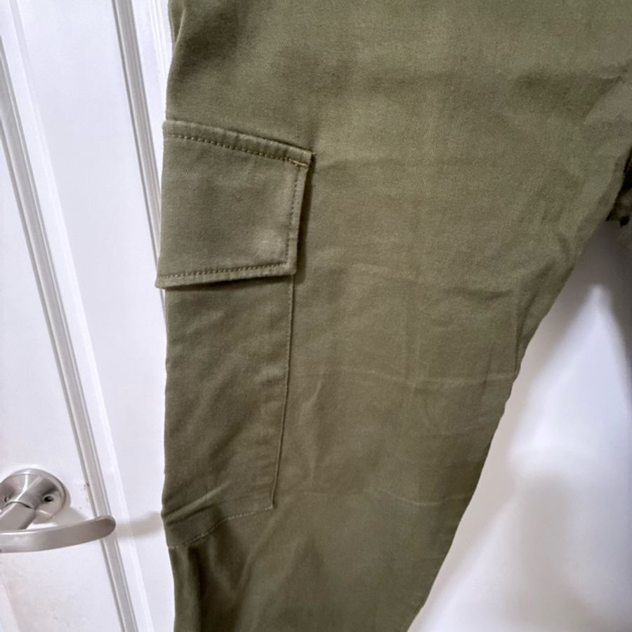 DIESEL軍綠工裝褲-2