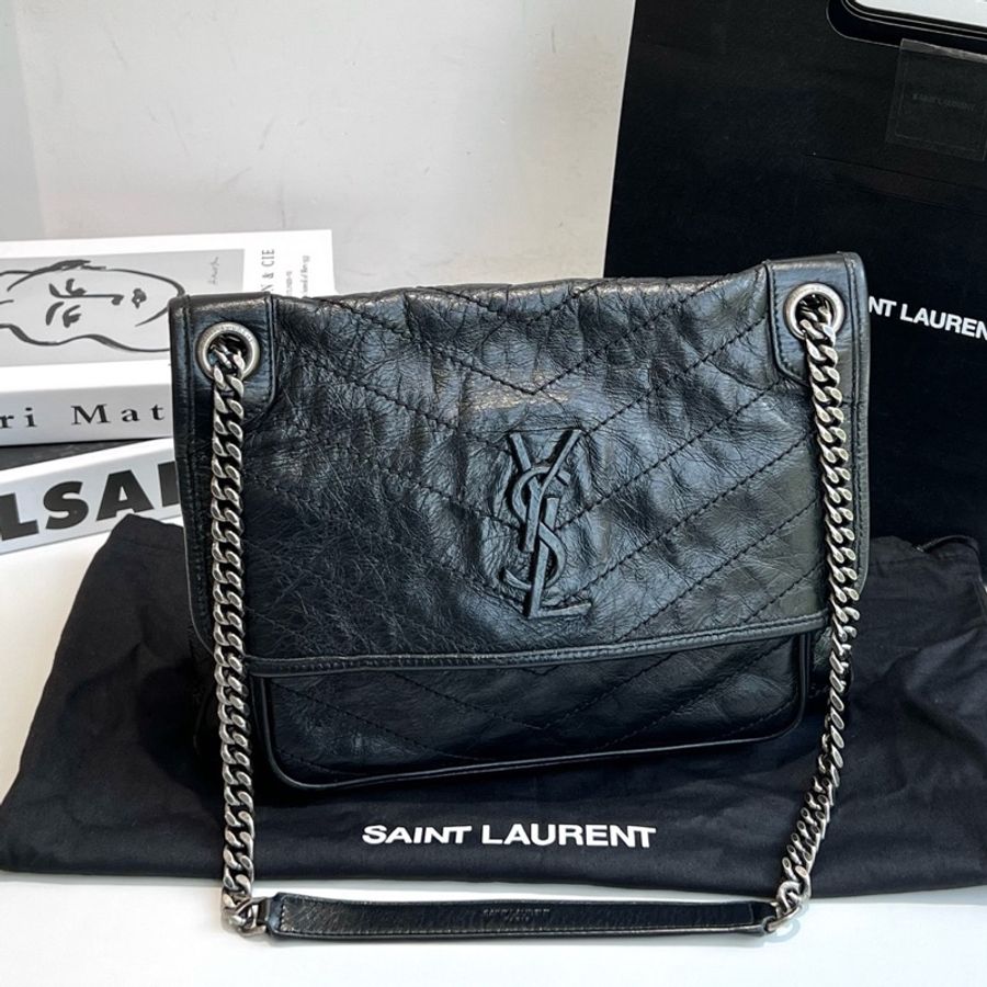 YSL 聖羅蘭 中號d扣niki 20s 底長27-0
