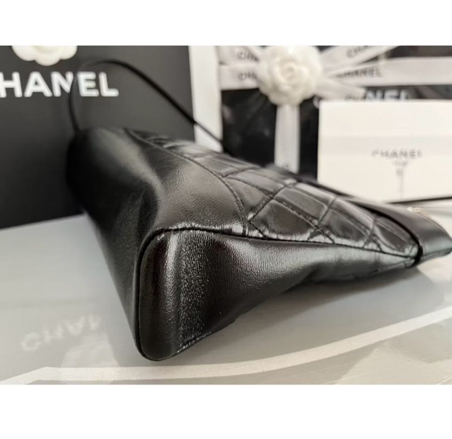 CHANEL《全新》31 Mini 購物袋 黑金|Mini 31 Shopping Bag|鏈帶肩背包|晶片款 全新全配-16