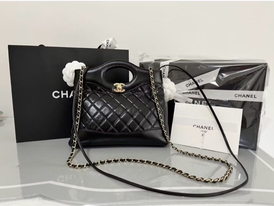 CHANEL《全新》31 Mini 購物袋 黑金|Mini 31 Shopping Bag|鏈帶肩背包|晶片款 全新全配-31