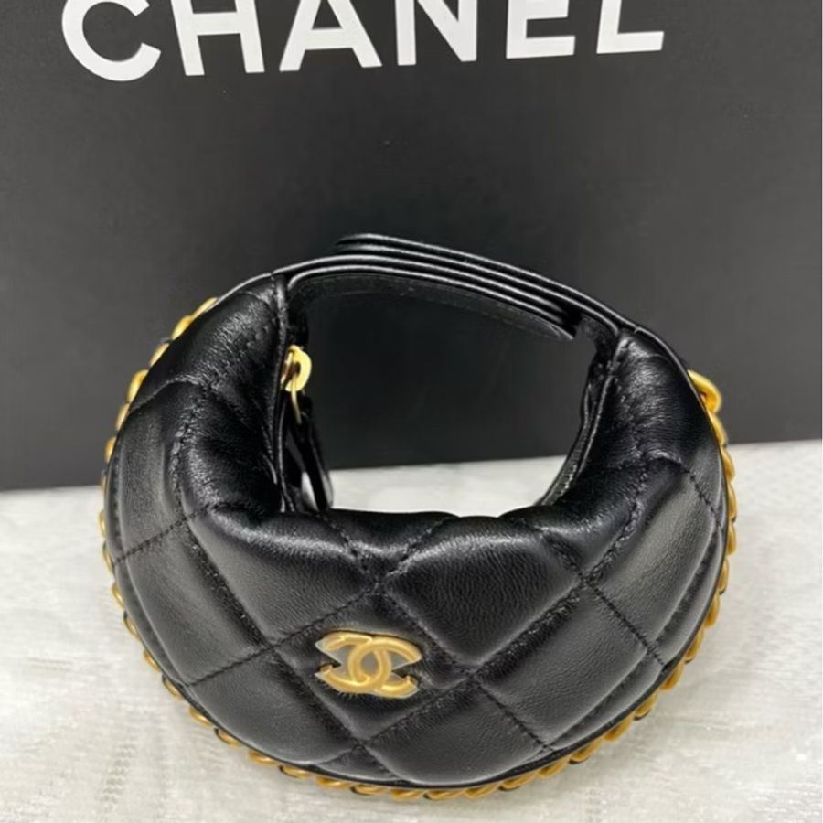 CHANEL 香奈兒《全新全配》呼拉圈零錢包 黑金羊皮|Hula Hoop 手環包|可放AirPods/車鑰匙|熱門限量款-24