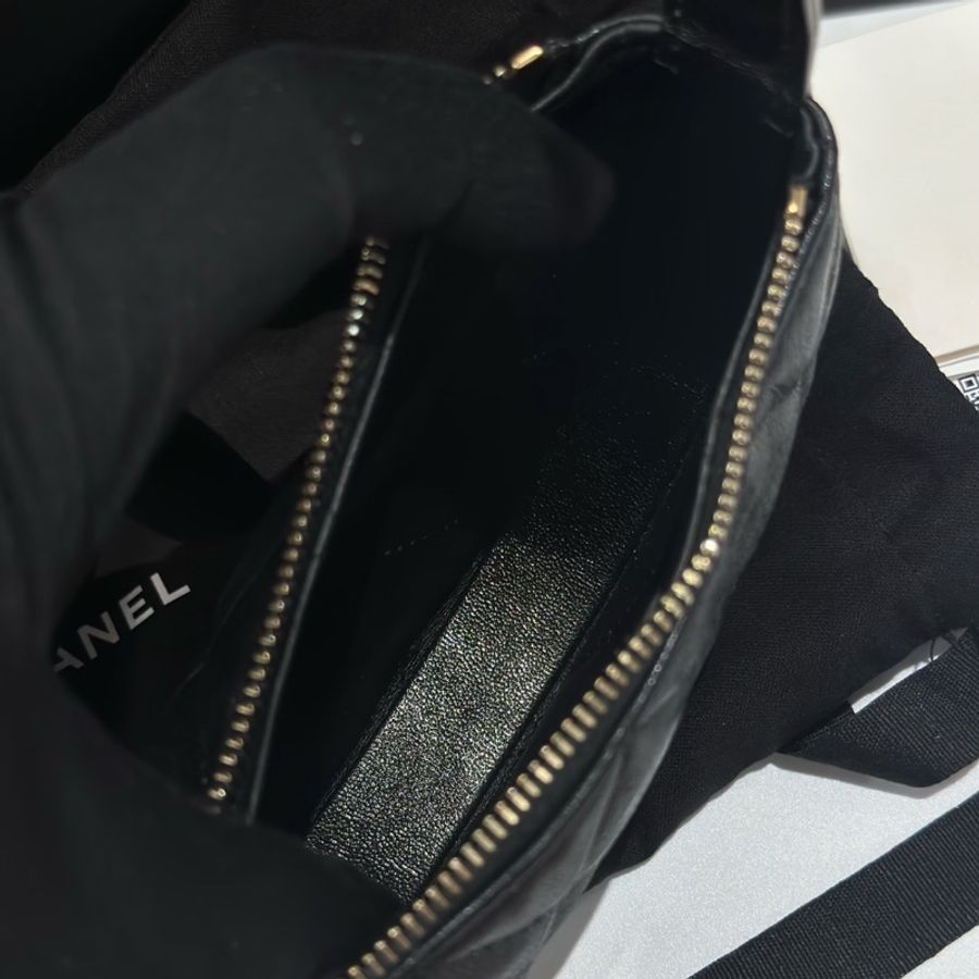 CHANEL 香奈兒《全新全配》呼拉圈零錢包 黑金羊皮|Hula Hoop 手環包|可放AirPods/車鑰匙|熱門限量款-26