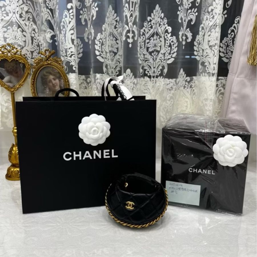 CHANEL 香奈兒《全新全配》呼拉圈零錢包 黑金羊皮|Hula Hoop 手環包|可放AirPods/車鑰匙|熱門限量款-32