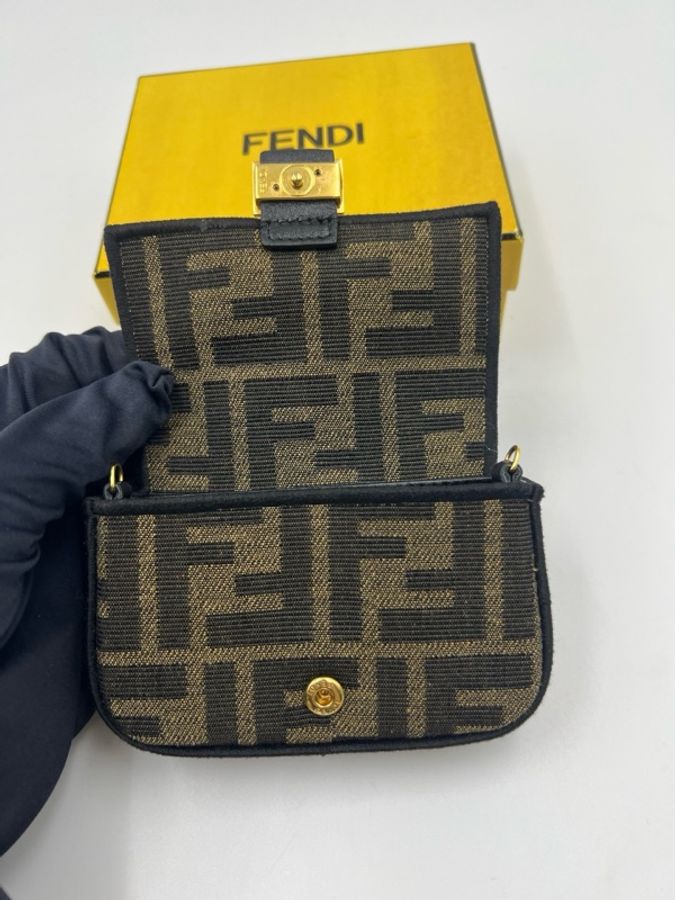 芬迪FENDI Baguette迷你法棍包 肩帶 鏈條可拆卸-3