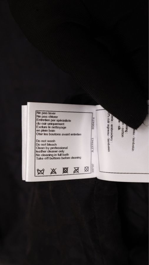Chanel 19年沙滩系列秀款Jennie同款黑色小羊皮流苏皮衣外套-59