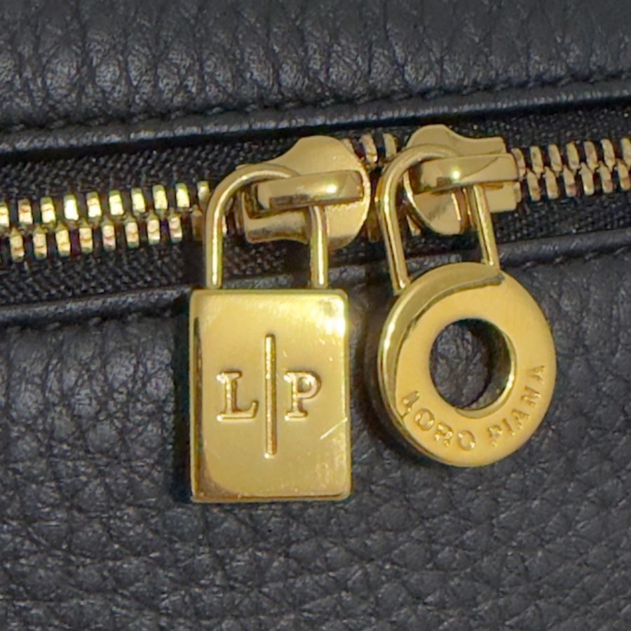 🖤Loro Piana LP23.5 黑金雙肩背包🖤 二手閒置-1