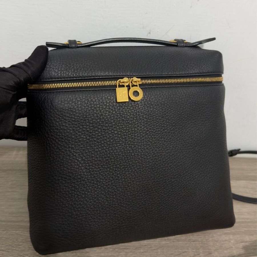 🖤Loro Piana LP23.5 黑金雙肩背包🖤 二手閒置-51