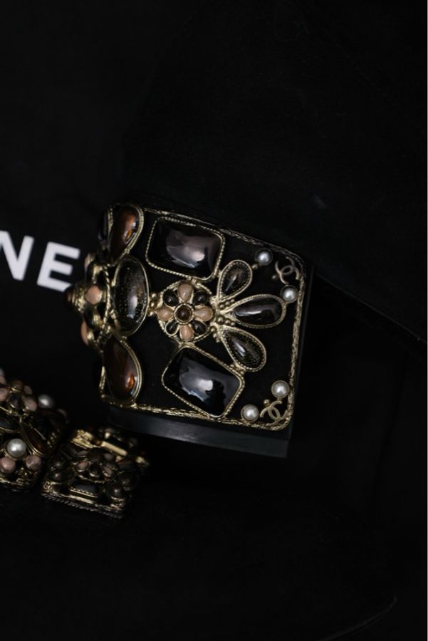 Chanel 11年拜占庭黑色琉璃麂皮长筒靴-29