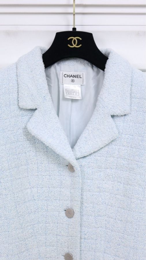 Chanel 2000年天蓝色短袖外套-6