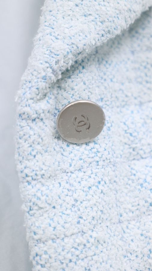Chanel 2000年天蓝色短袖外套-19