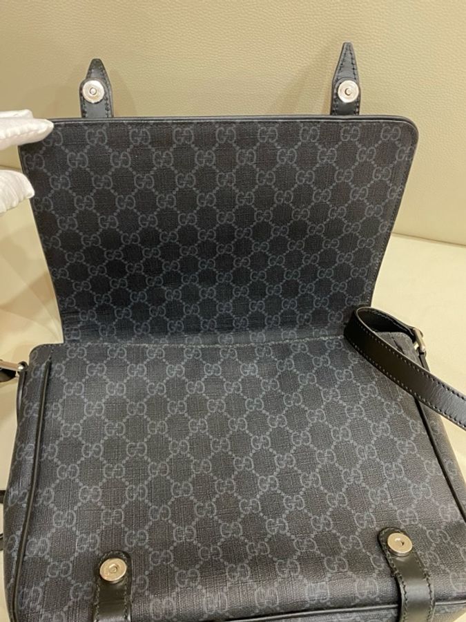 Gucci 古馳黑老花郵差包-5