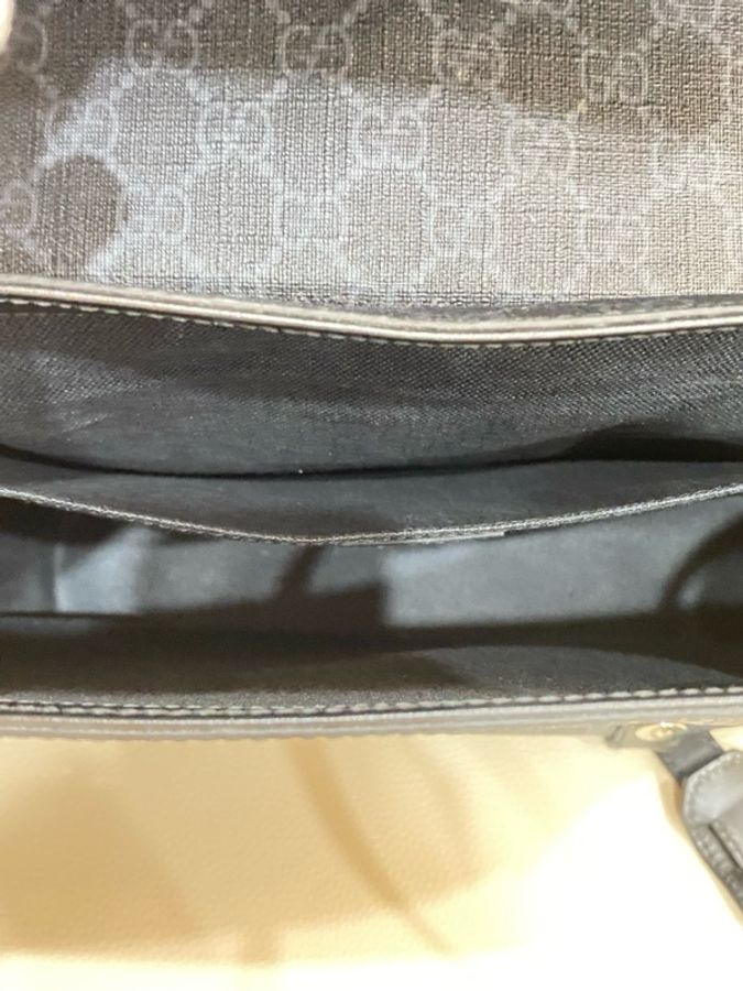 Gucci 古馳黑老花郵差包-7
