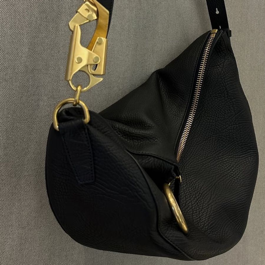 Burberry巴寶莉knight騎士包中號 黑色單肩包-1