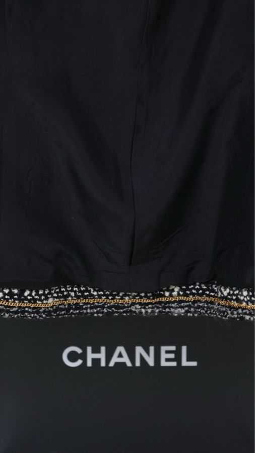 Chanel 94年秀款黑白拼色雪花外套-19