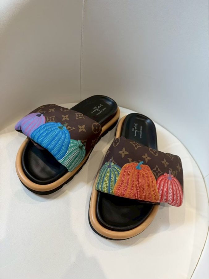 Louis Vuitton✨LV草間彌生聯名魔鬼氈南瓜拖鞋 #40 MA0213-0