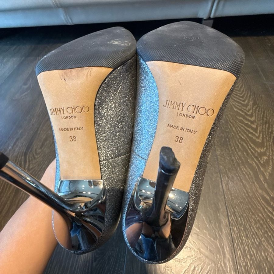 Jimmy Choo 經典銀灰高跟鞋38號-1