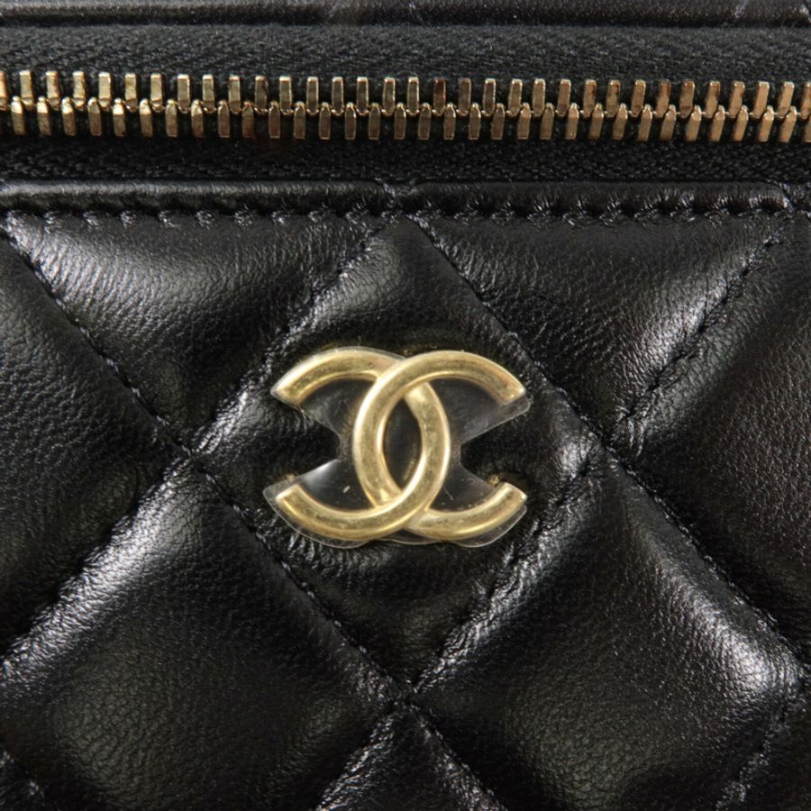 CHANEL 羊皮皮革Vanity Case鏈帶肩背袋-6