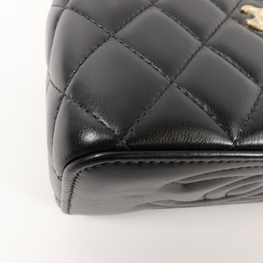 CHANEL 羊皮皮革Vanity Case鏈帶肩背袋-10