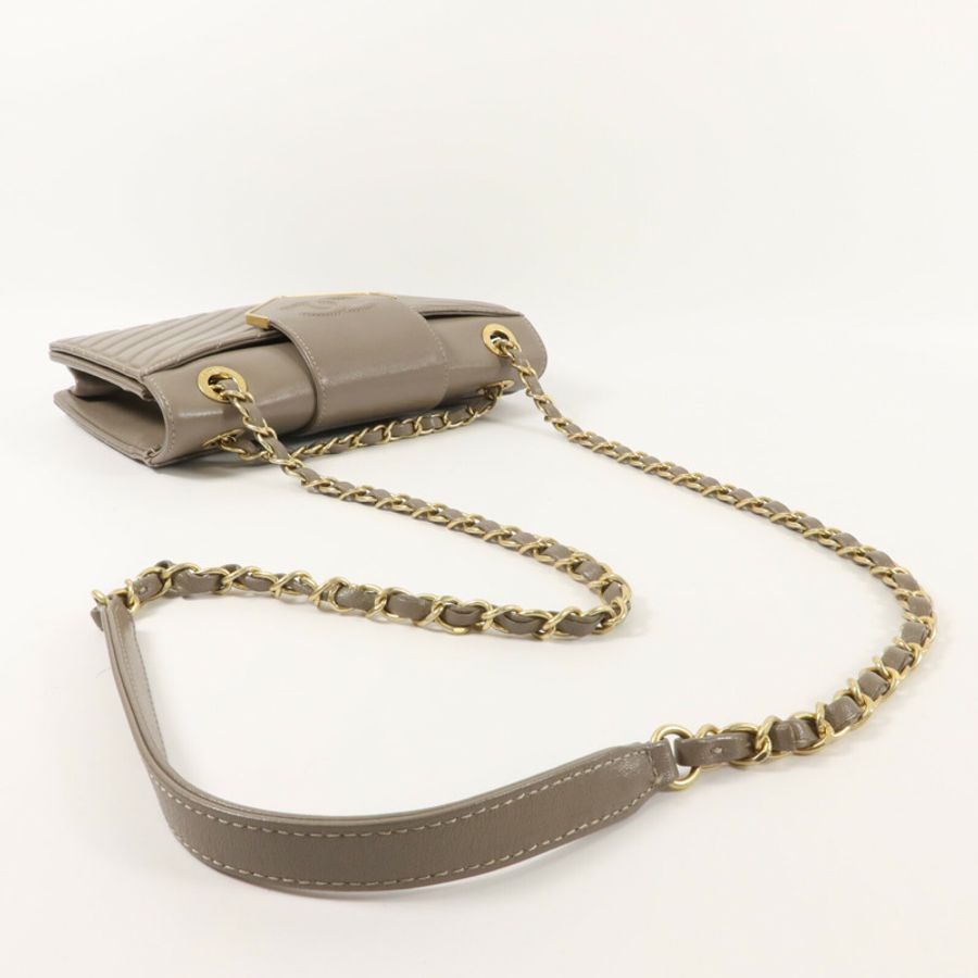 CHANEL 羊皮皮革Chevron Flap Bag鏈帶肩背袋-9