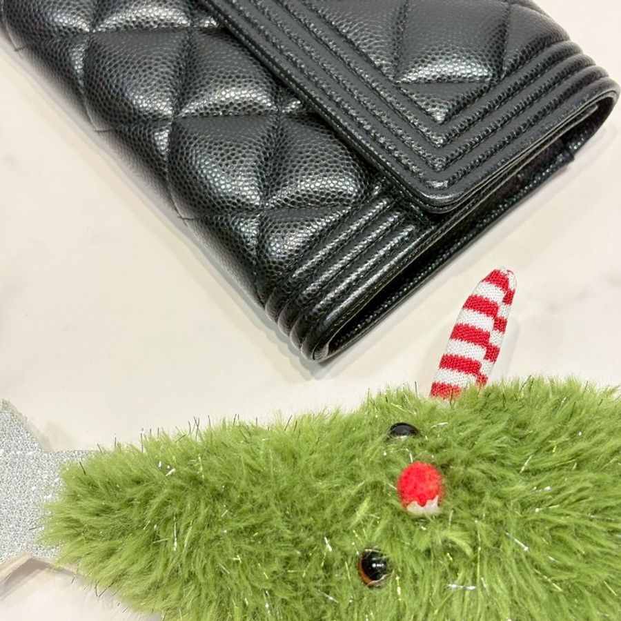 CHANEL Boy黑銀荔枝皮長夾-8