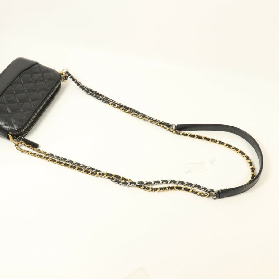 CHANEL 牛皮皮革Gabrielle Wallet On Chain鏈帶肩背袋-10