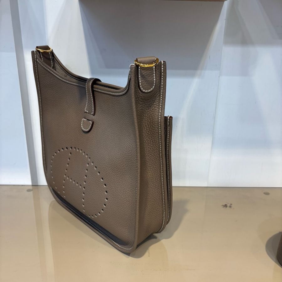 Hermes 18大象灰T/C皮Evelyne 29-3