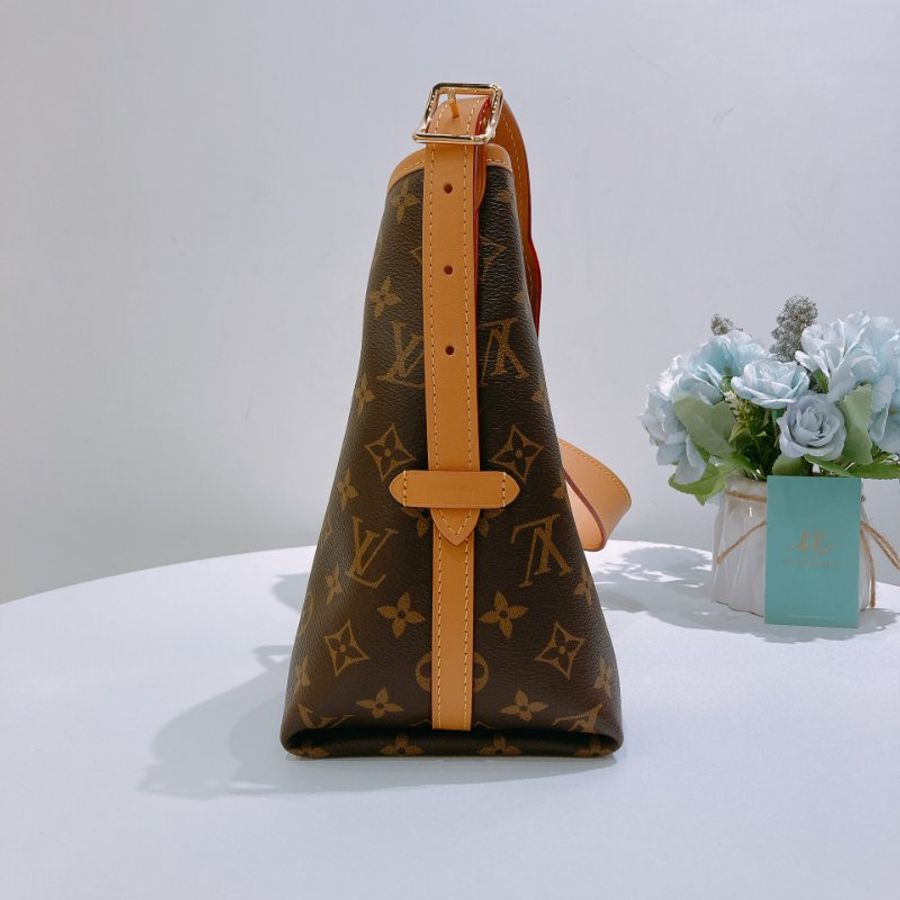 TW4930 Louis Vuitton 路易威登經典花紋 Carryall PM Monogram Canvas Brown-2