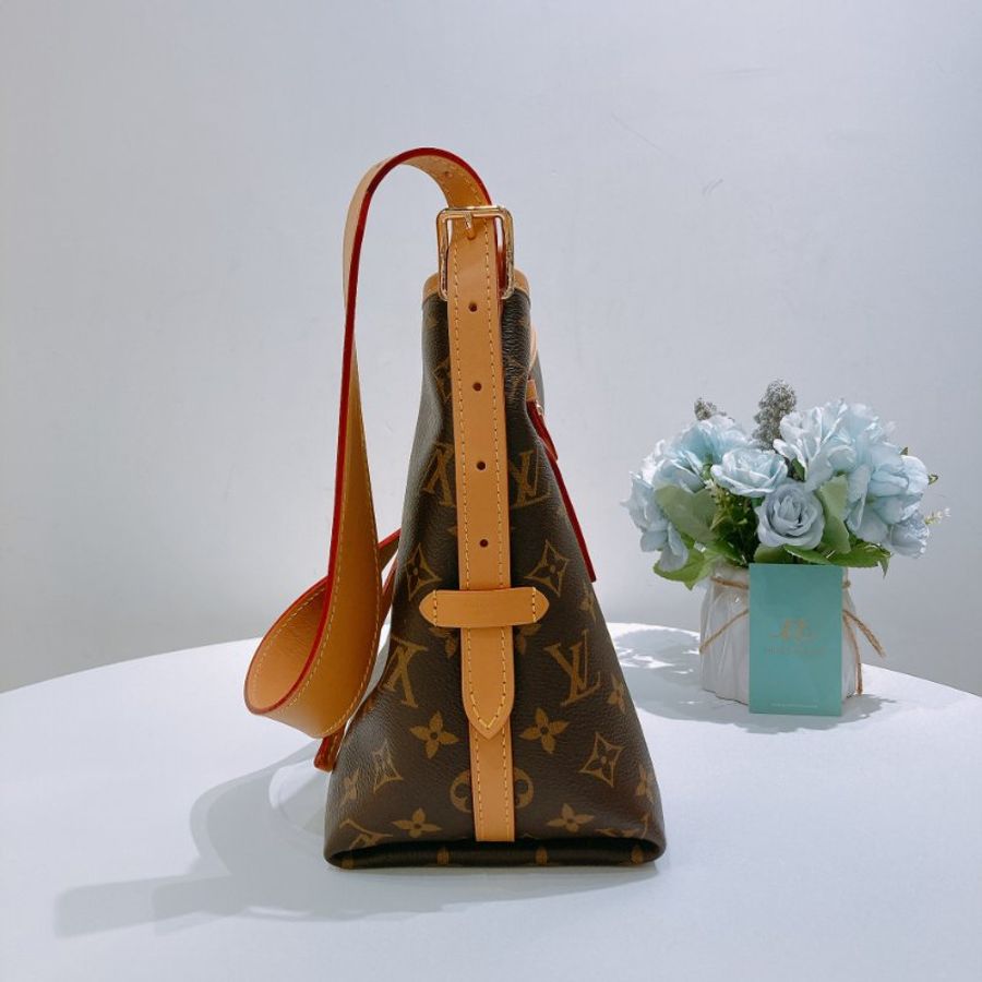 TW4930 Louis Vuitton 路易威登經典花紋 Carryall PM Monogram Canvas Brown-3