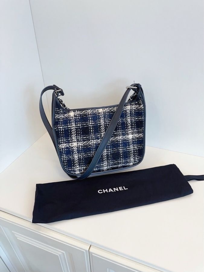 Chanel 3way Hobo-1