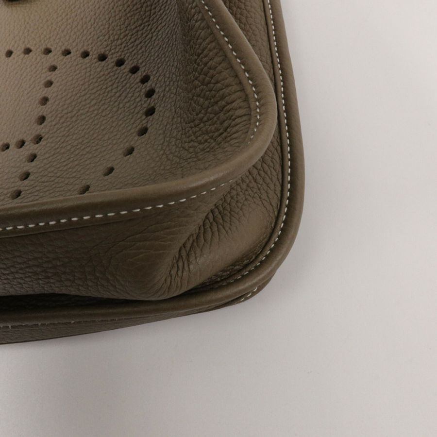 HERMES Clemence皮革Evelyne GM肩背袋Etoupe-10