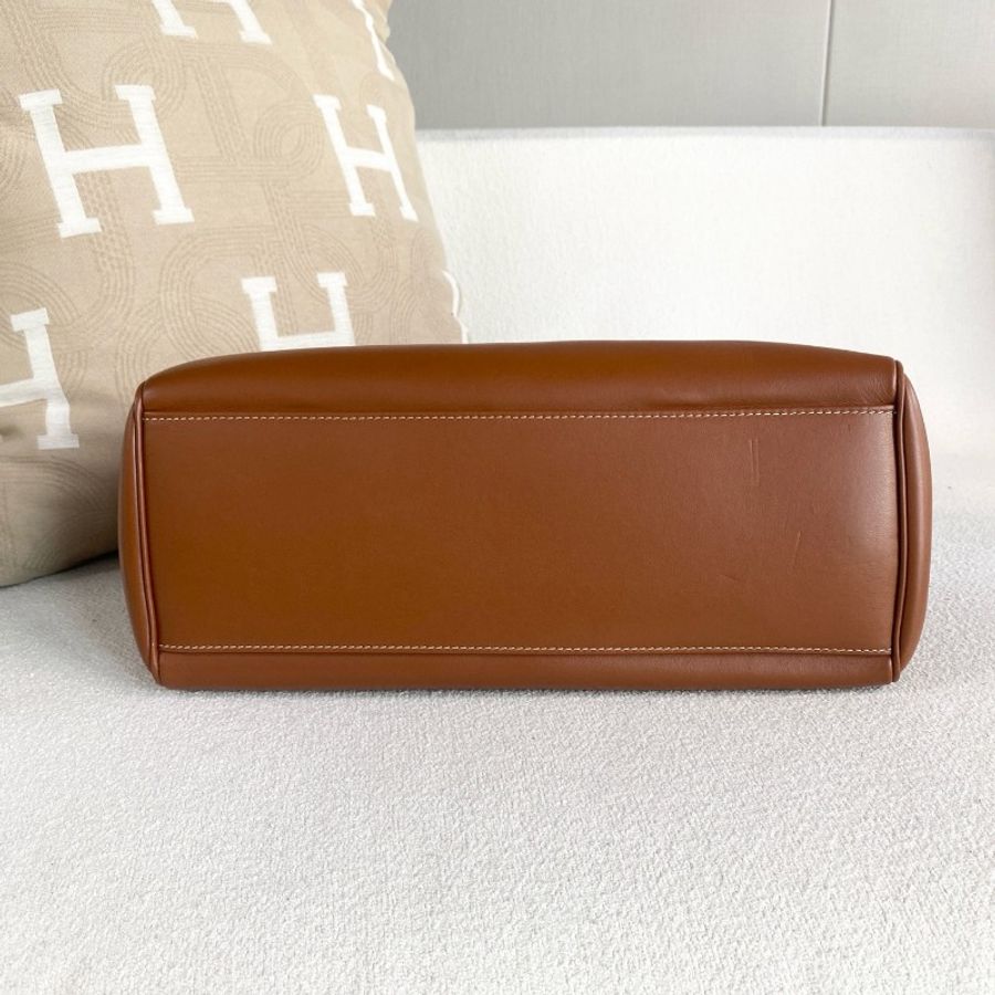Celine Soft16托特包 焦糖棕 牛皮 肩背包-5