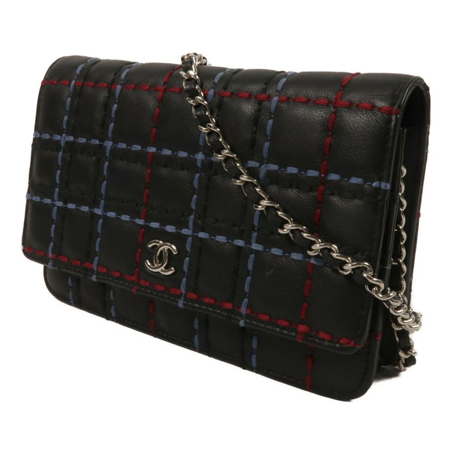 CHANEL 牛皮皮革WOC Wallet On Chain鏈帶肩背袋-1
