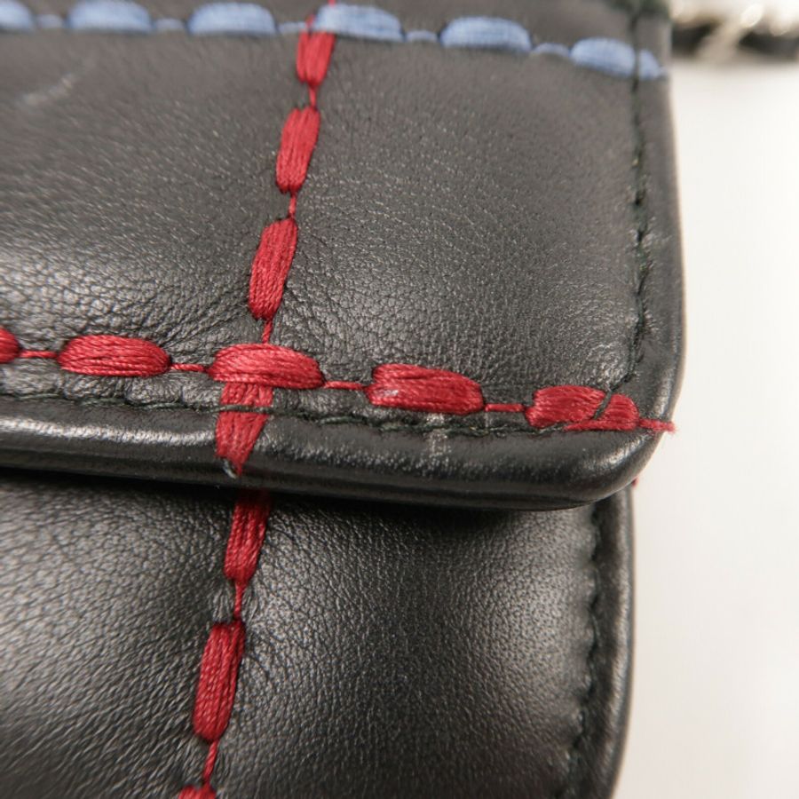CHANEL 牛皮皮革WOC Wallet On Chain鏈帶肩背袋-17