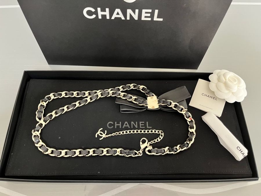 CHANEL 香奈兒《全新》25B 黑金皮穿鏈蝴蝶結腰鏈|雙C Logo|鏈條配件|全新全配-29