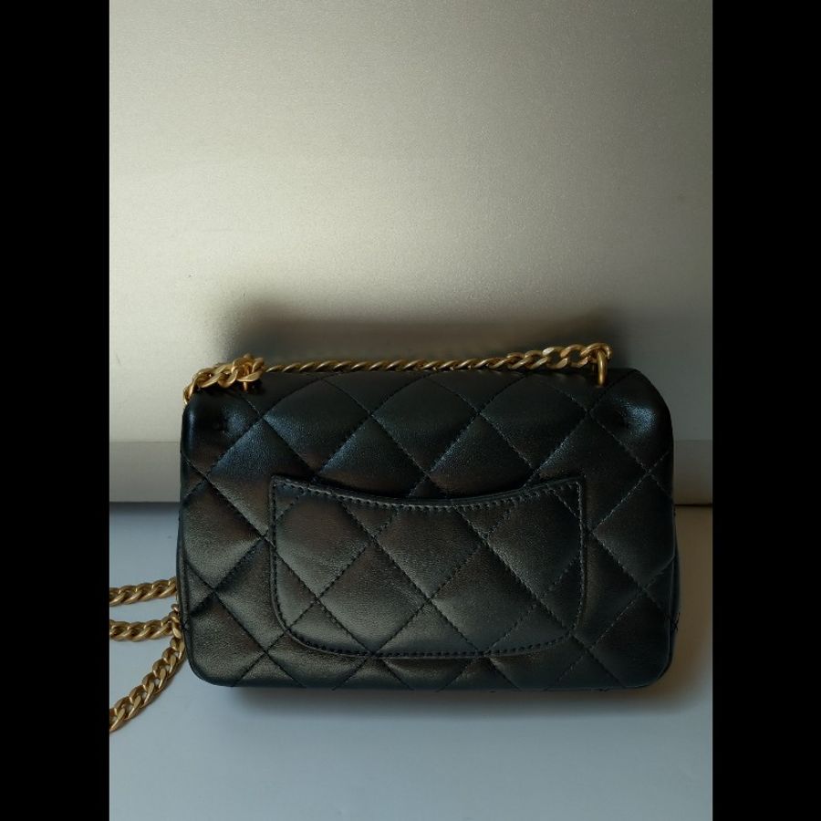 Chanel 金鍊愛心調節釦黑皮口蓋方胖子-5