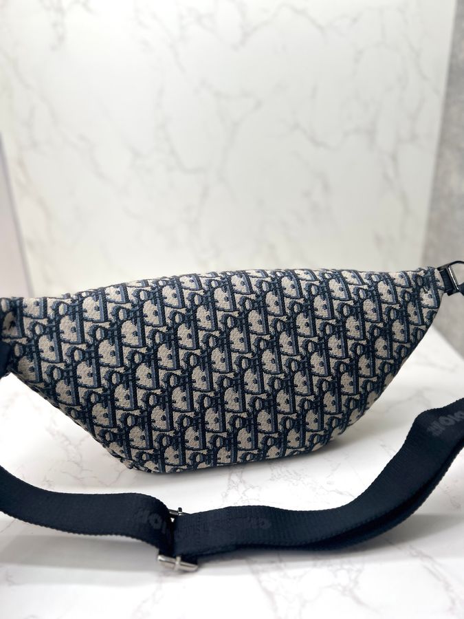 香緹國際精品 Dior 刺繡老花胸包 1158-3