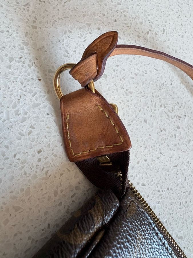Louis Vuitton(LV)Monogram 小手袋-24