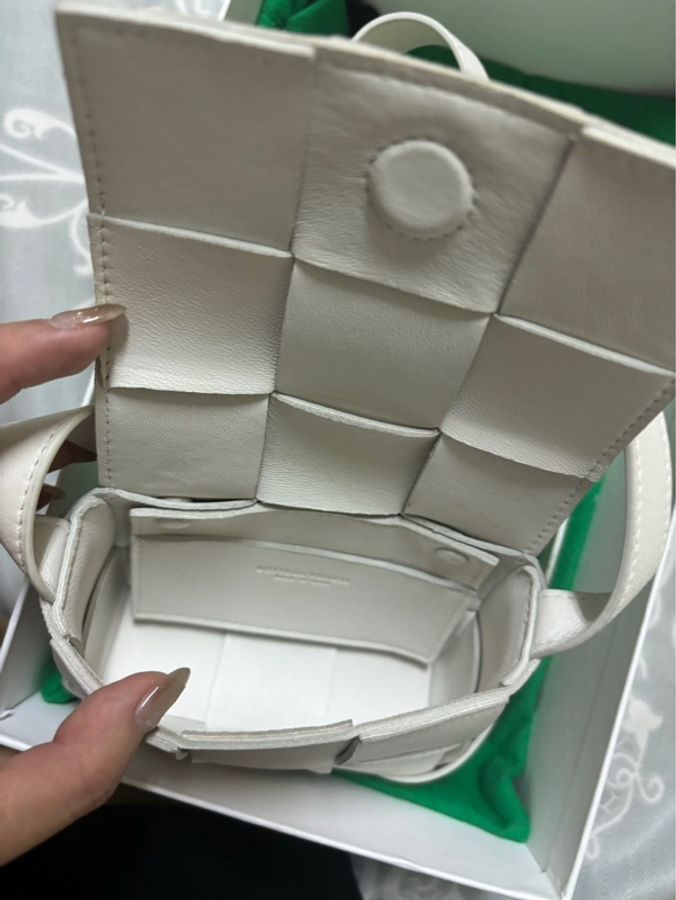Bottega Veneta 的 Cassette Mini Cassett-7
