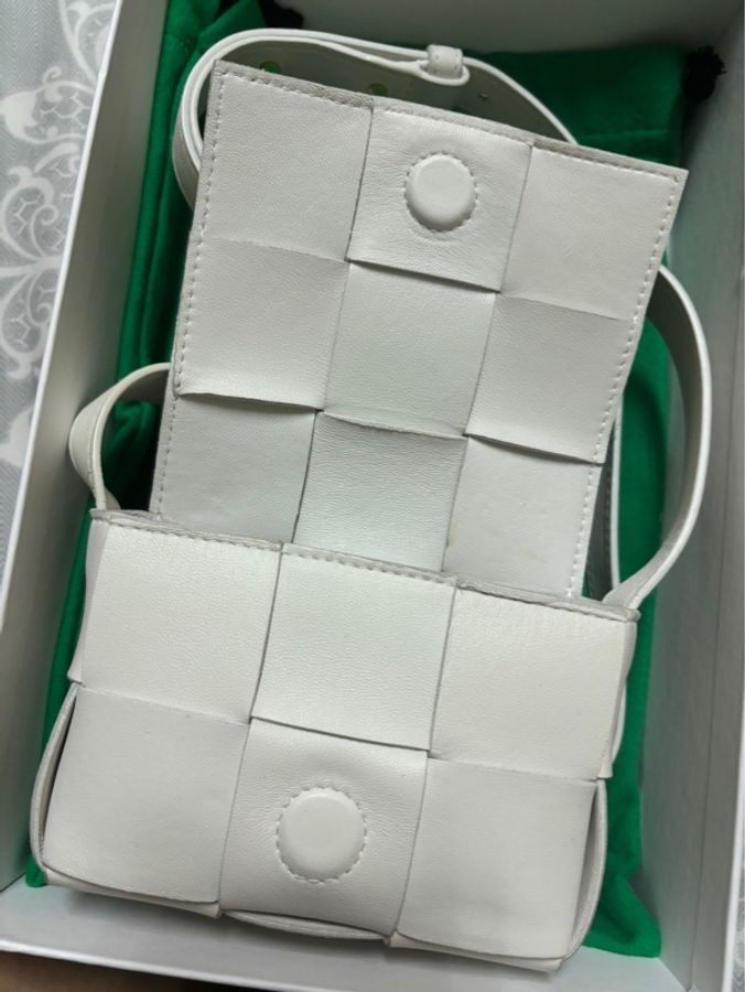 Bottega Veneta 的 Cassette Mini Cassett-8