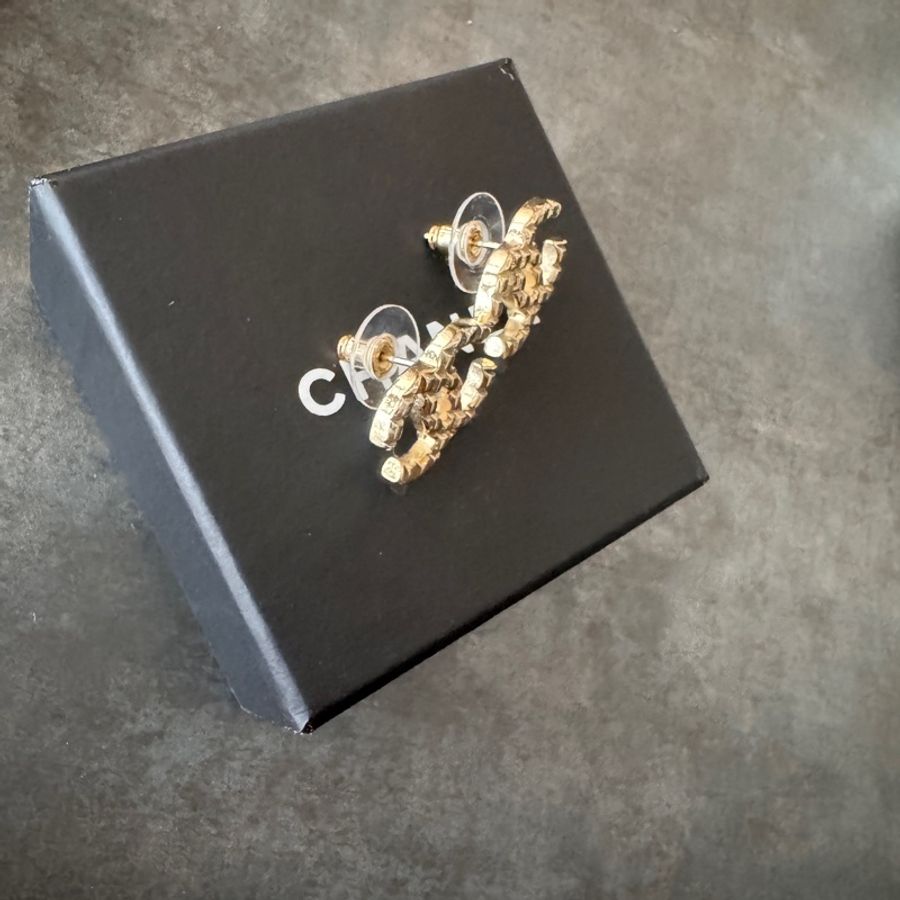 極品Chanel 香奈兒缺貨款經典菱格紋淡金釦針式耳環耳針-2