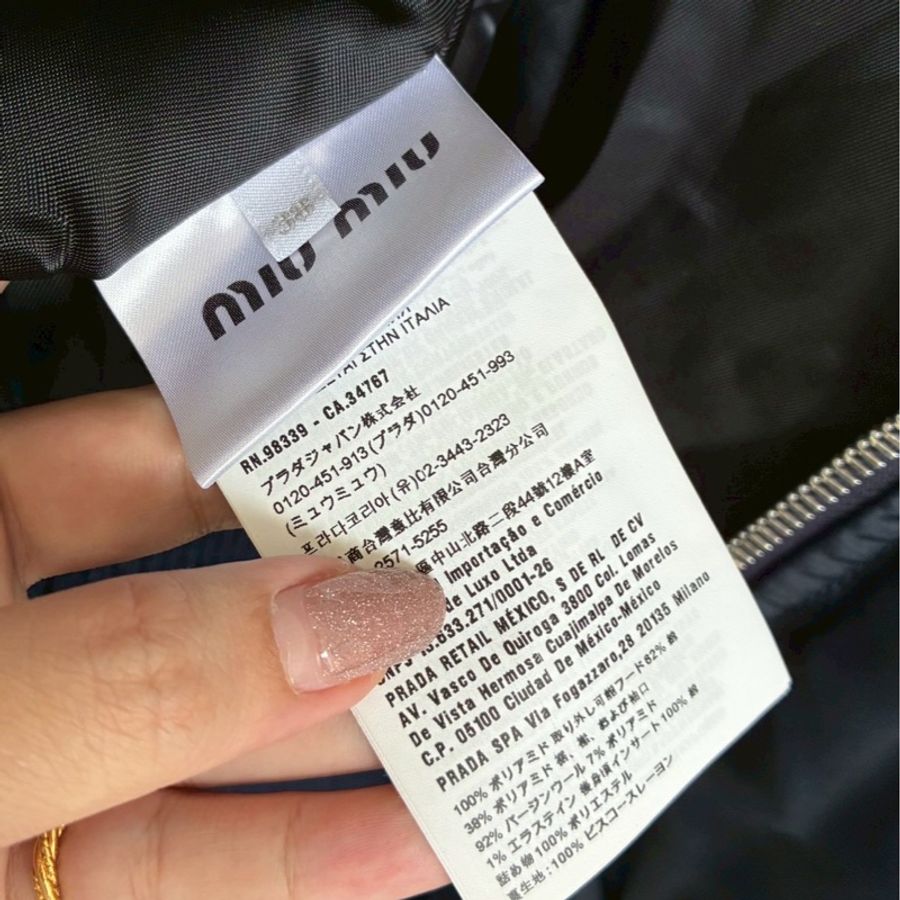miumiu 藍/白連帽飛行夾克🧥38-25