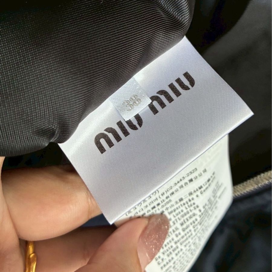 miumiu 藍/白連帽飛行夾克🧥38-26