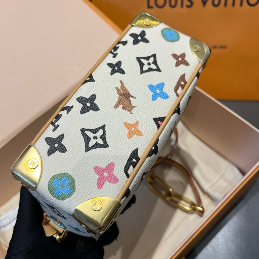 LV/路易威登 Soft trunk軟盒子包斜背包 白色 芯片款-4